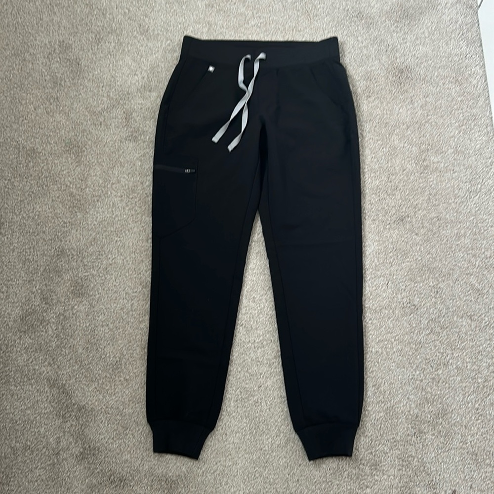 Brand new FIG scrub jogger pants